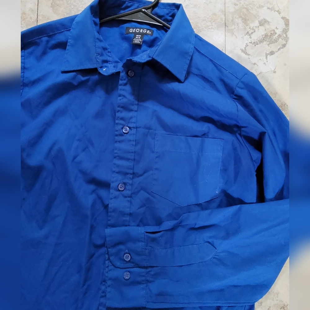 Lot Of 5 BoysClothing (2 T's XL, Sweatshirt XL, Dress Shirt XL, Dress Shirt 12) - Picture 9 of 9